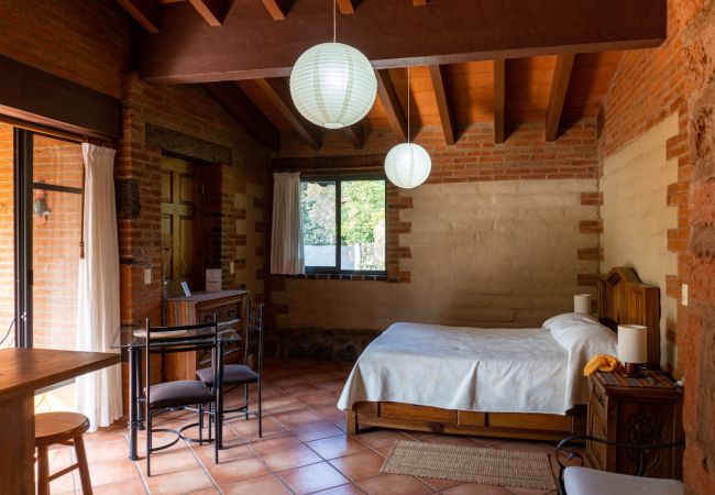 Cabin in Tepoztlán - Cozy Nature Escape in Tepoztlán